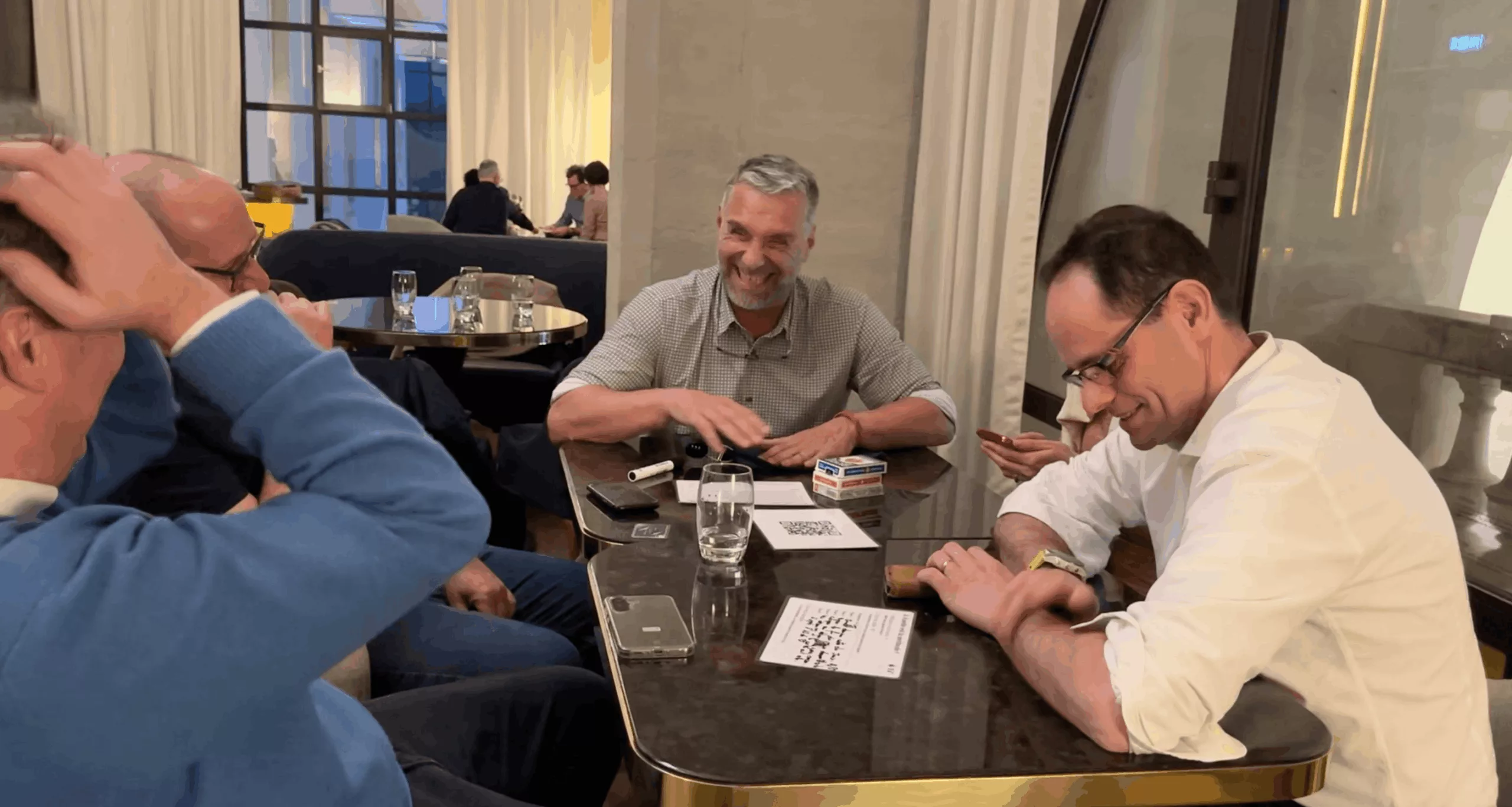 magicien team building magie à lyon2 (1) animation team building à lyon